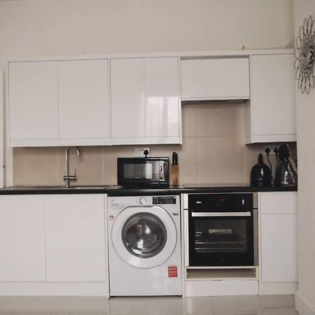 3 Bed Flat With Balcony Central Лондон Екстер'єр фото