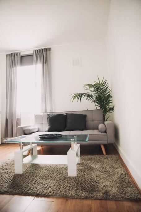 3 Bed Flat With Balcony Central Лондон Екстер'єр фото