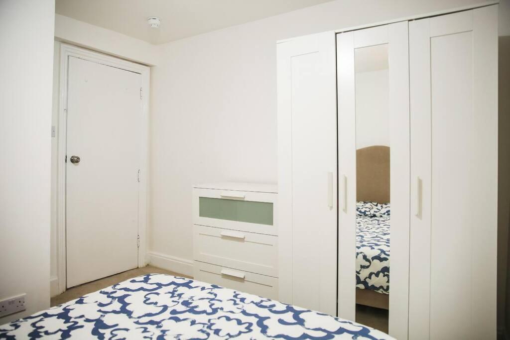 3 Bed Flat With Balcony Central Лондон Екстер'єр фото